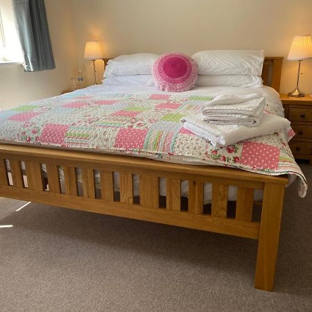 Wellington View One En Suite Shower And Super King Bed Wellington (Somerset) Exterior foto