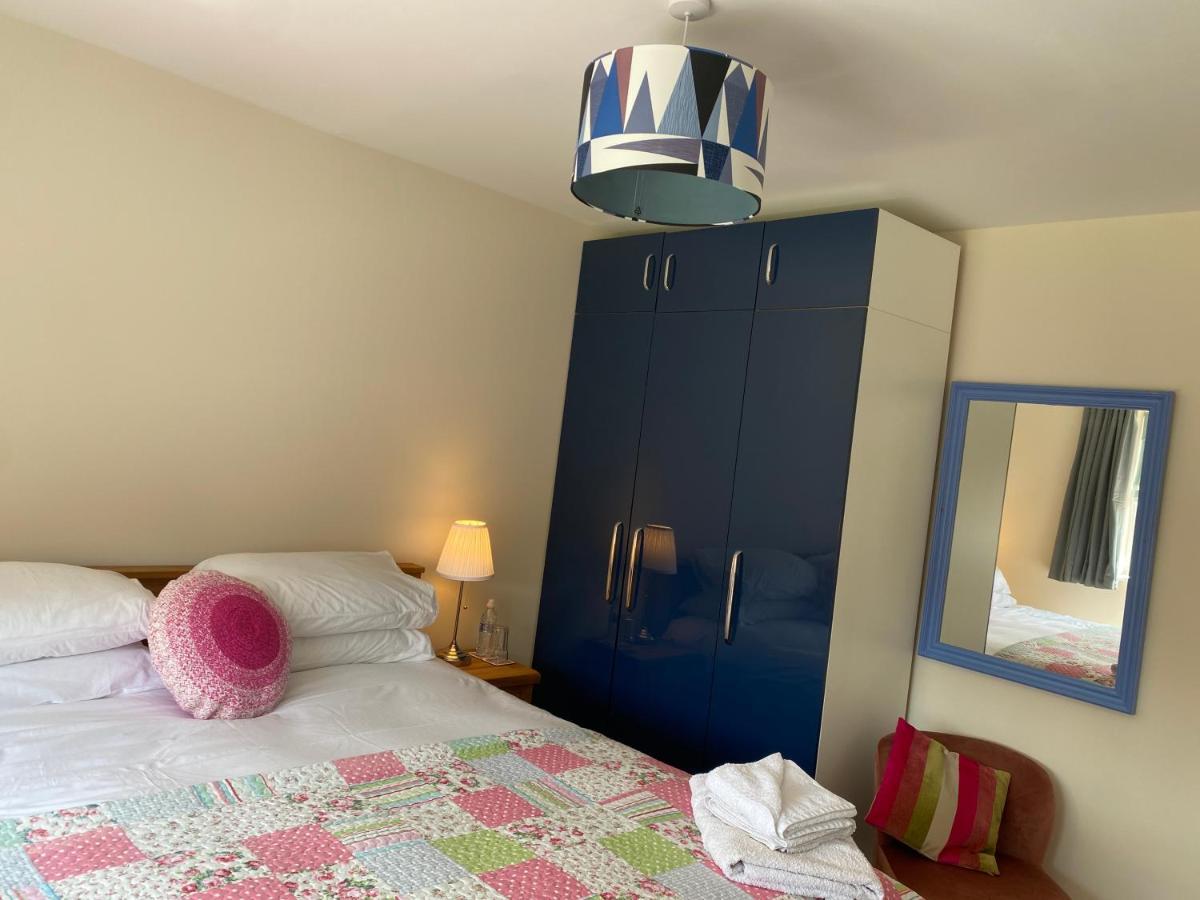 Wellington View One En Suite Shower And Super King Bed Wellington (Somerset) Exterior foto